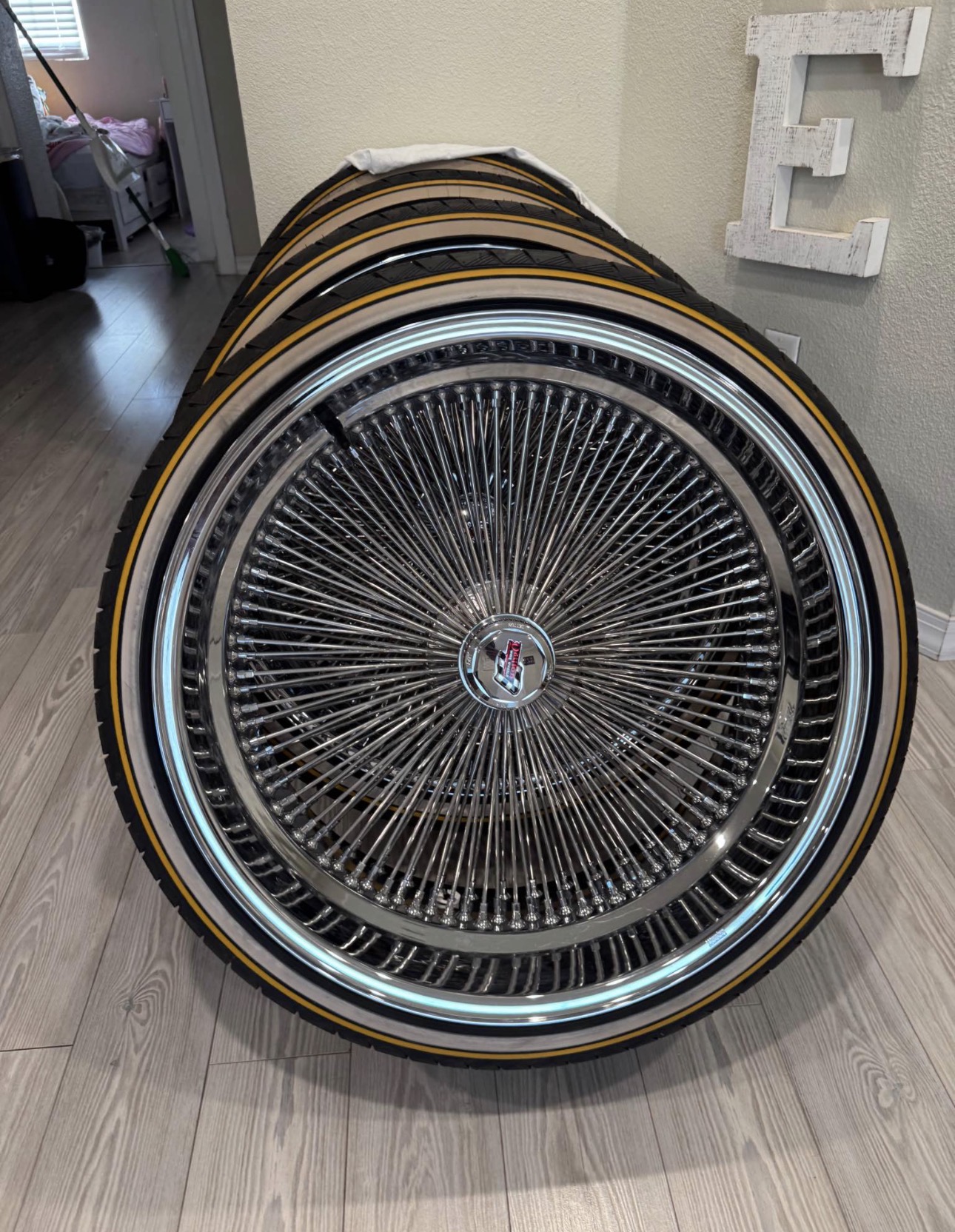 22 inch chrome spokes with vogue tires come with all hardware and hammer 22 inch chrome spokes with vogue tires come with all hardware and hammer